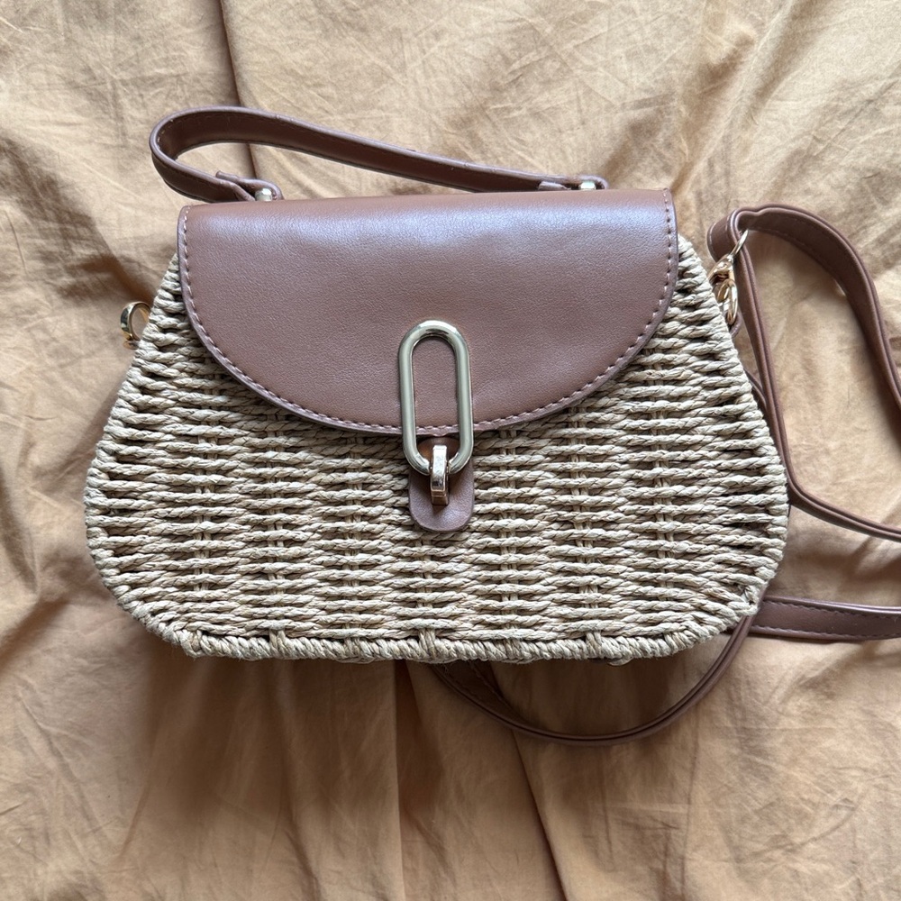 Woven Straw Crossbody Bag with Brown Faux Leather Flap